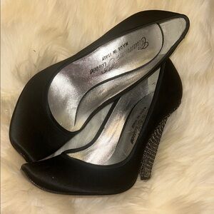 Elegant Black Heels with Silver Accents